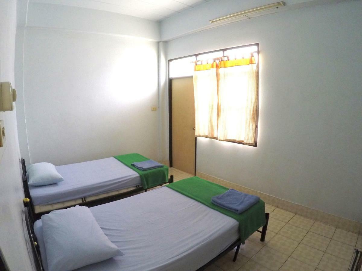 Fame Guesthouse Chumphon Dış mekan fotoğraf